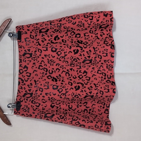 Superdown Sammie A Line Coral Black Cheetah Print Mini Skirt Size Medium - Picture 6 of 6